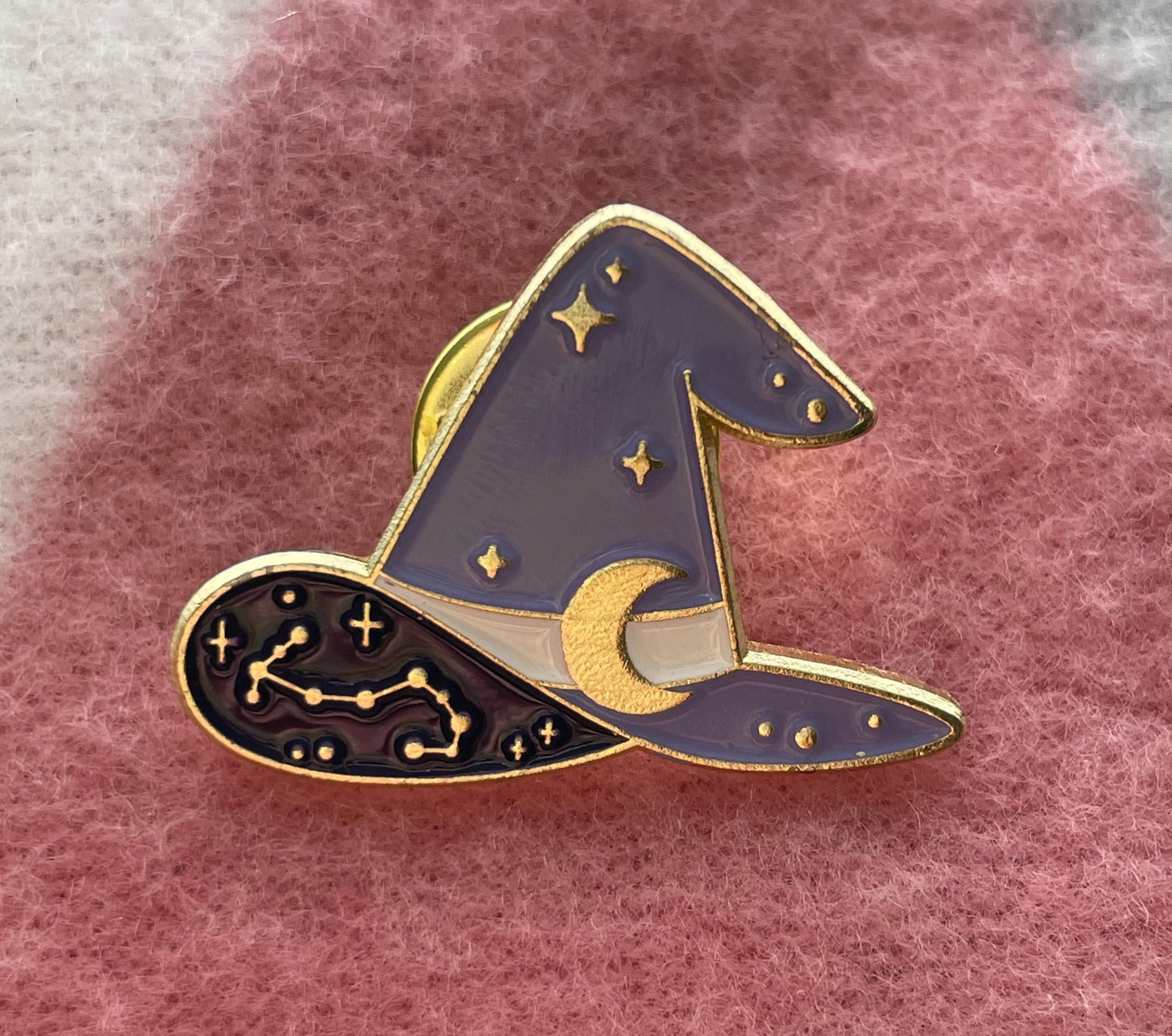 Pin/Brooch: Witch Hat