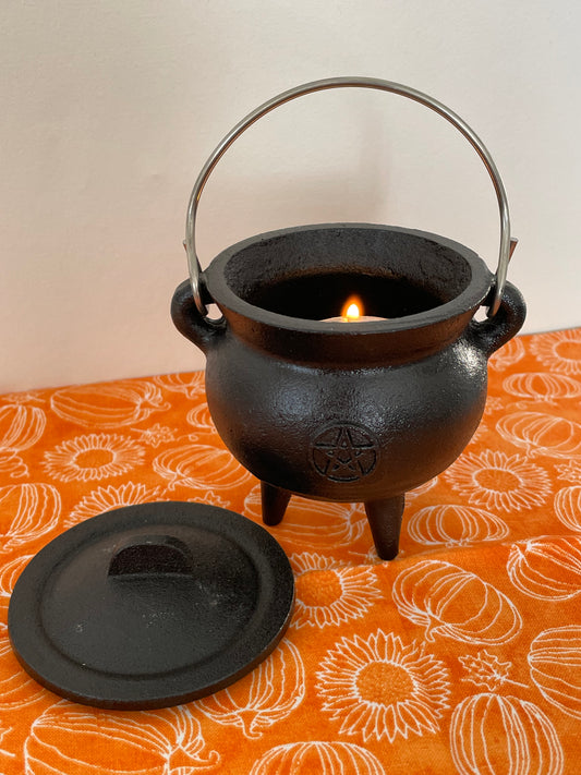 Cast Iron Cauldron - Pentagram Design